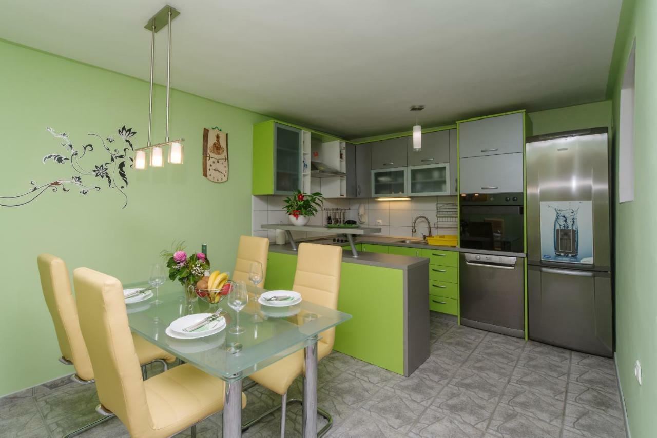 Apartment Sarar Crikvenica Exterior photo